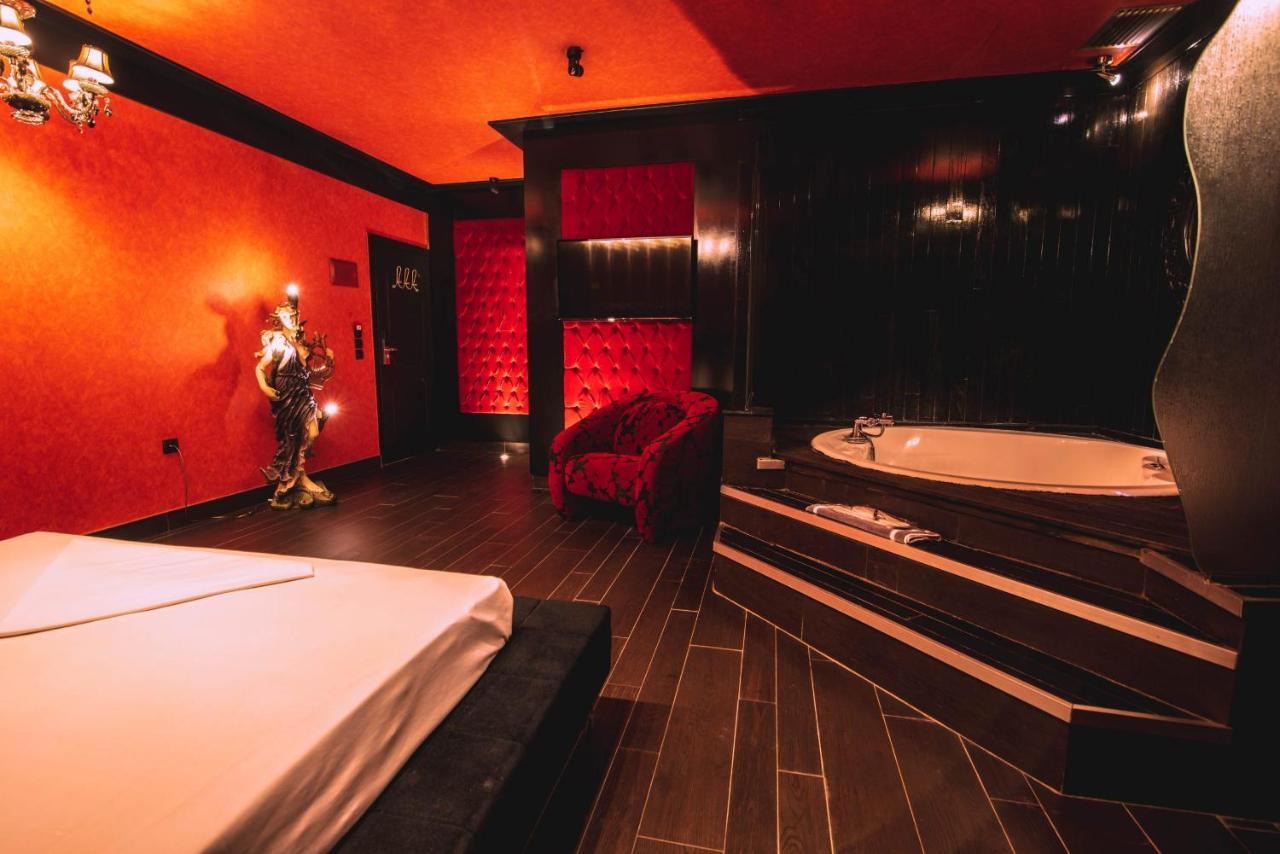Ruby Rooms Kifisia - Adults Only Athènes Extérieur photo